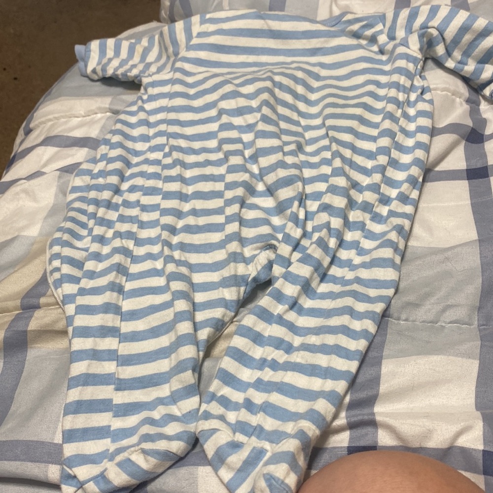 Stripped pjs - Picture 2 of 2